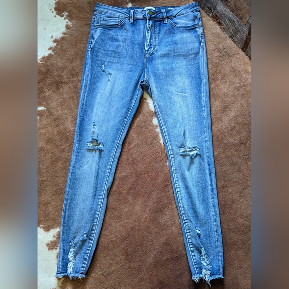 Simple Society Eco Friendly Distressed Skinny Ankle Jeans - Picture 1 of 16